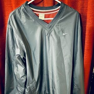 Nike pullover windbreaker